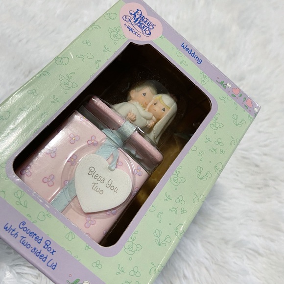 NIB Precious Moments Wedding Box - Picture 1 of 6